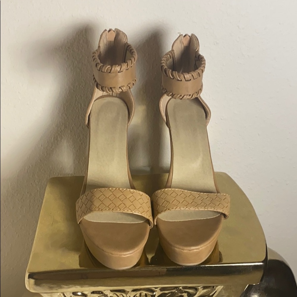 Camel Platform Open Toe Heels - Picture 4 of 5